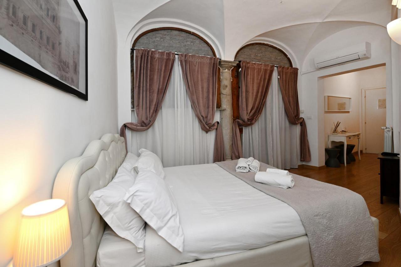 Sangallo Rooms - Residenze Romanae Eksteriør bilde
